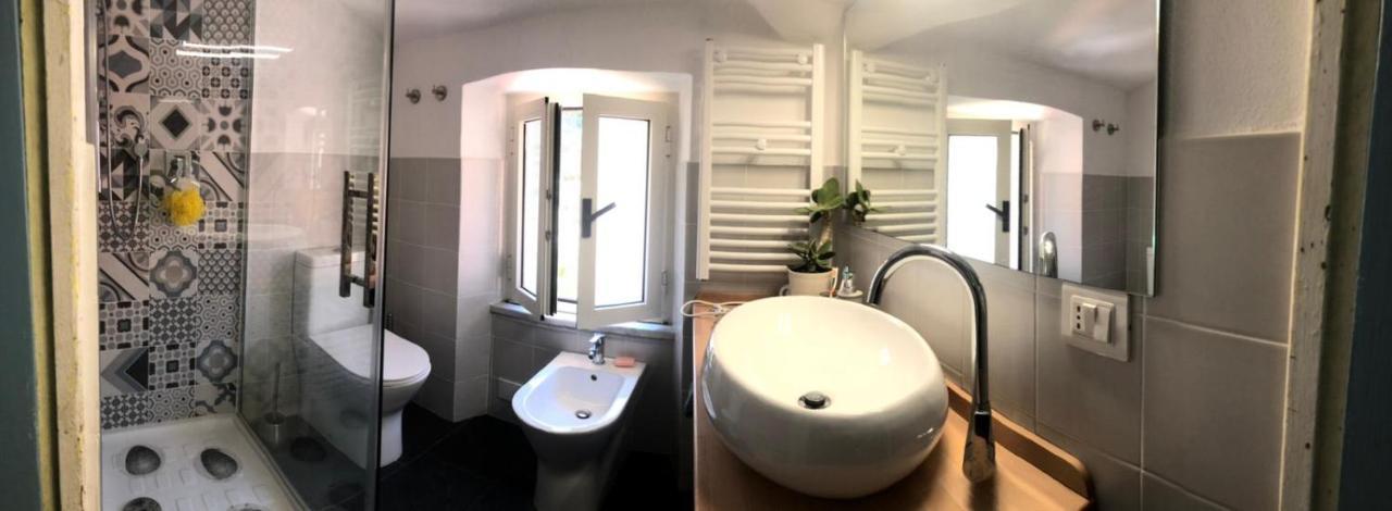 La Casa Delle Fiorentine Lägenhet La Spezia Exteriör bild